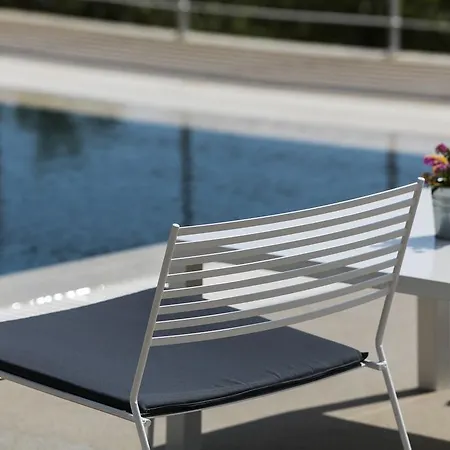 Asanti Villas Vila Lévktron