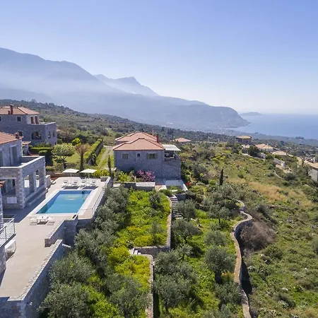 Asanti Villas Vila Lévktron