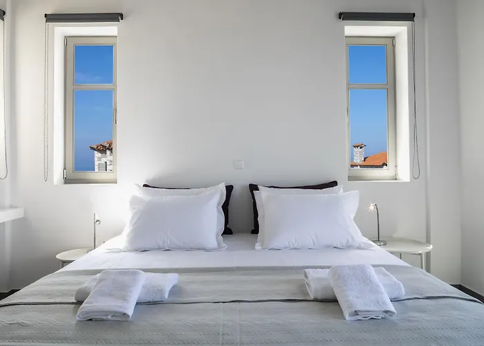 Asanti Βίλα Λεύκτρο